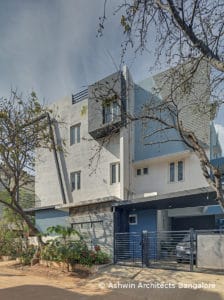 independent-villa-house-side-elevation-design-40x50-site-parking