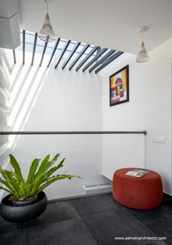 20-48-vardhaman-house-skylight-interior-design