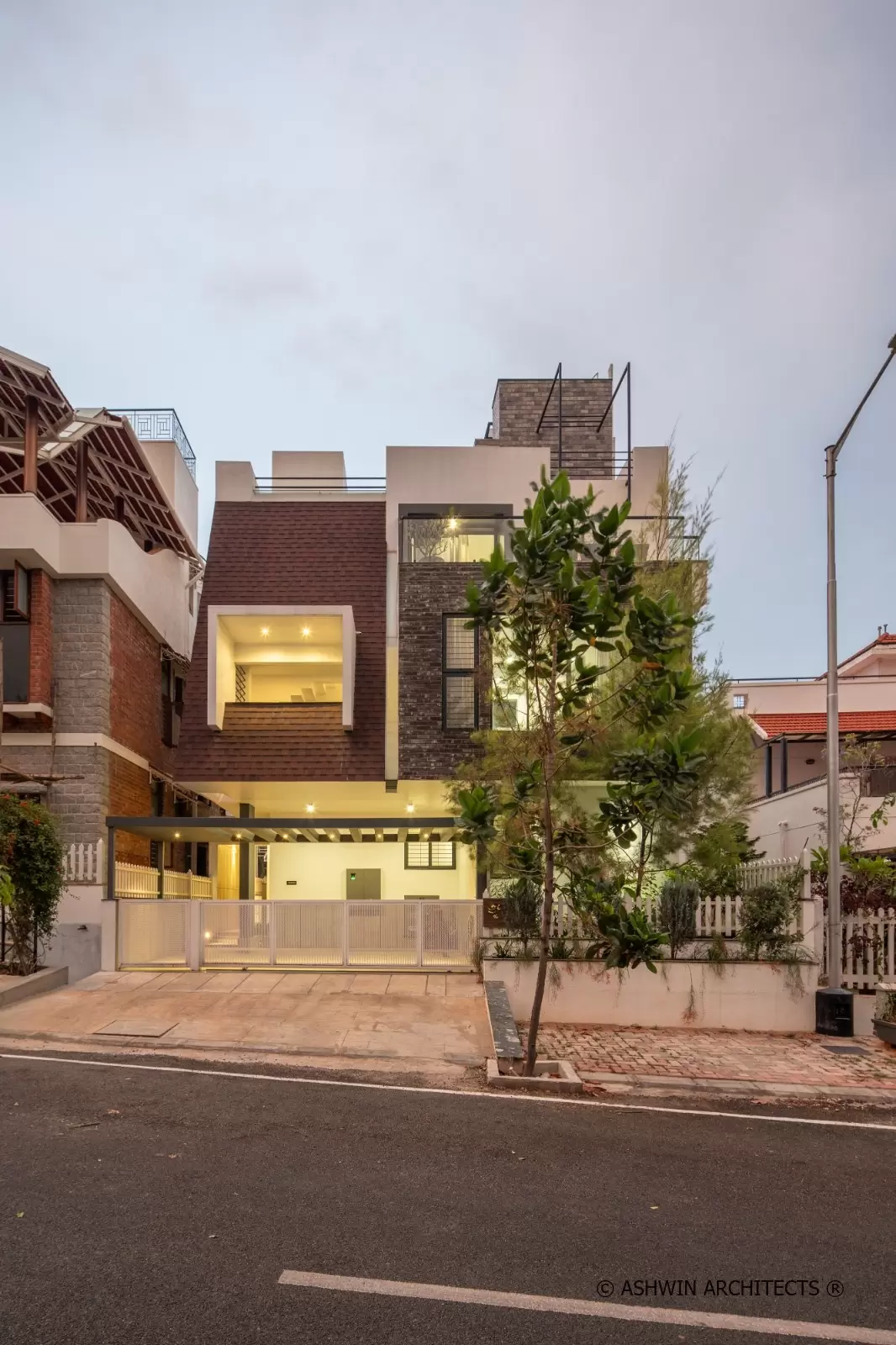 Tridalam-Residential-Architecture-Front-Elevation-Design-2