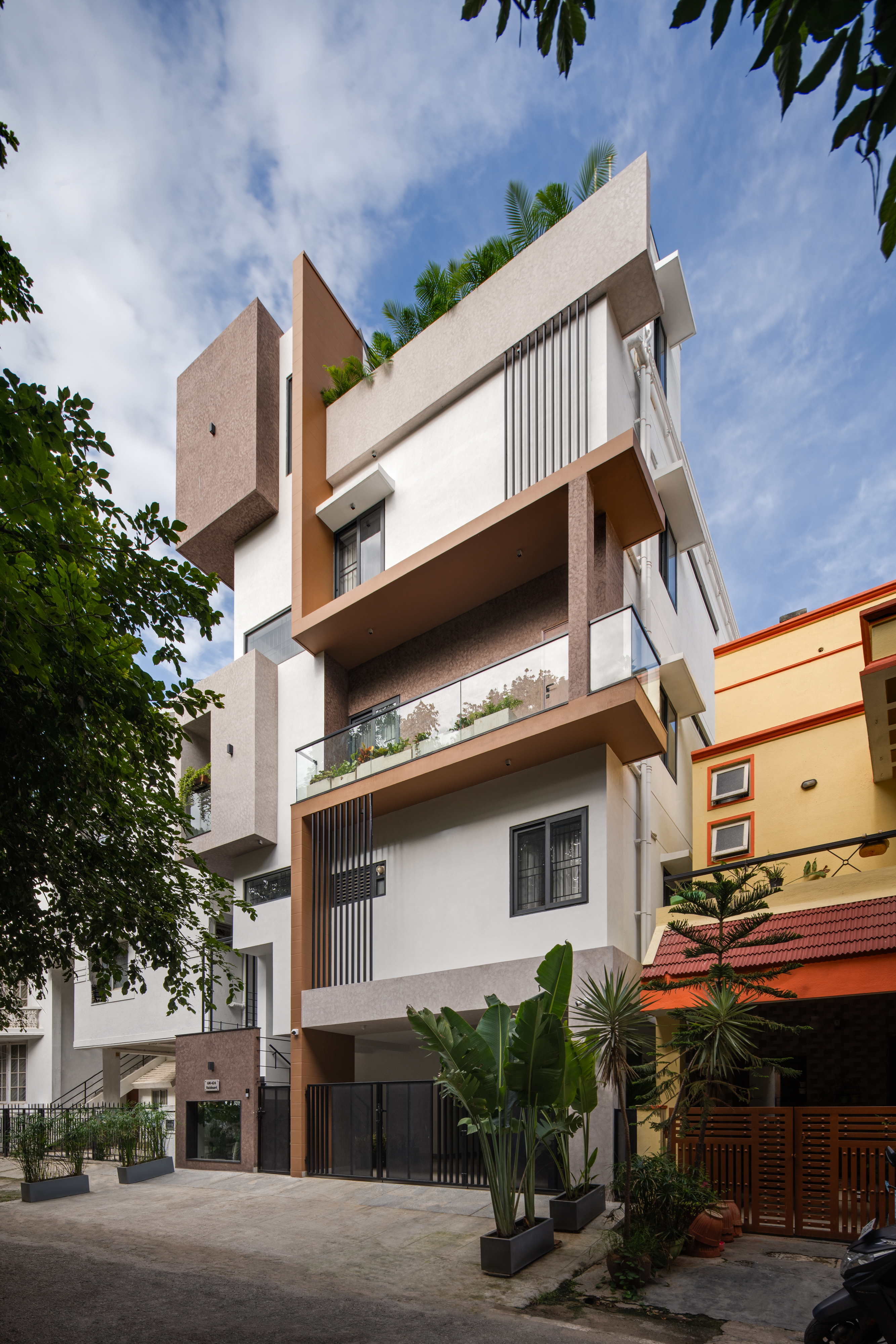 Vaishnavi-HRBR-house-design-exterior-elevation