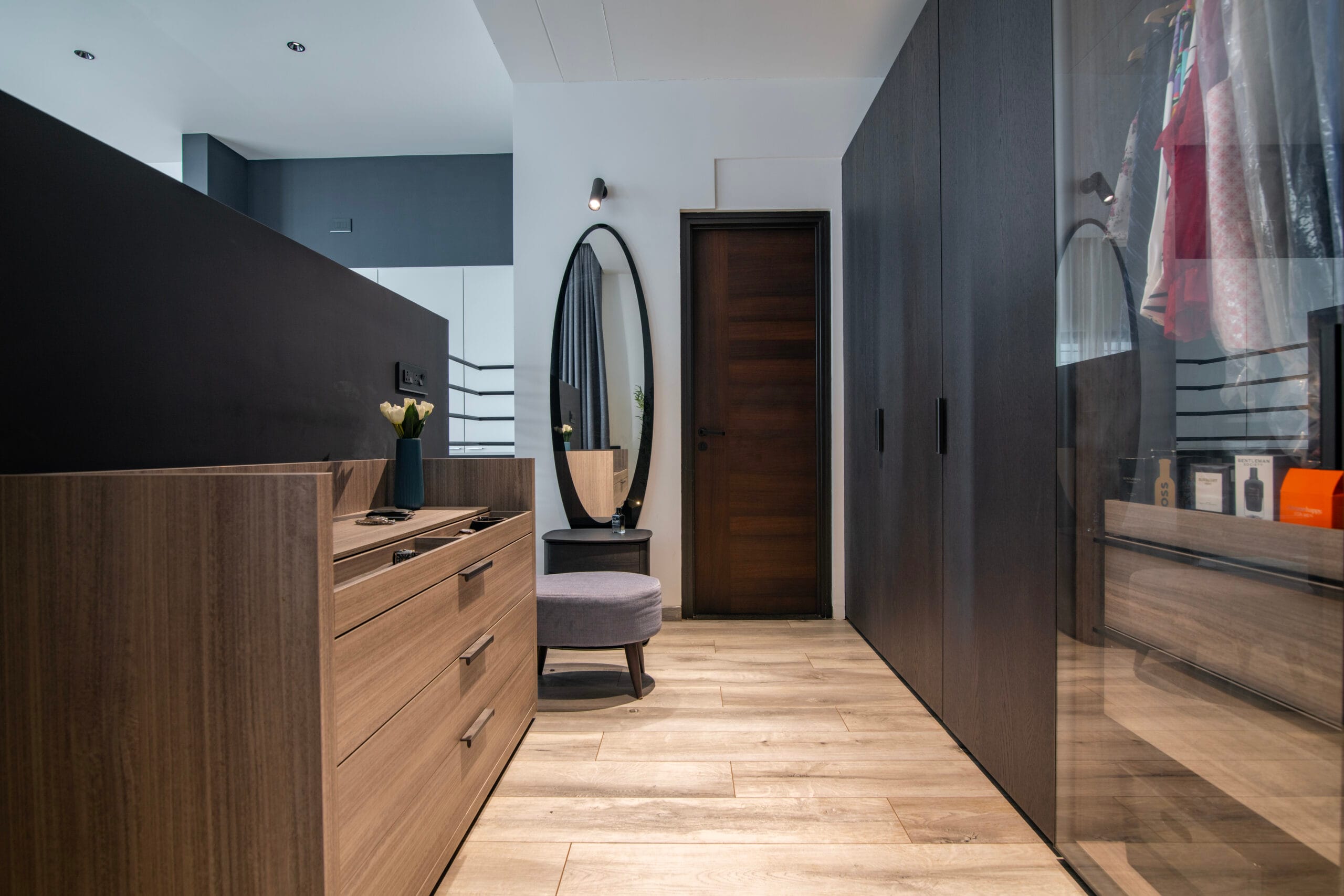 bedroom-interior-idea-shree-siddhi-80x60-luxury-house-in-shimoga-6000sft-4BHK-home-terrace-garden-landscaped-pockets