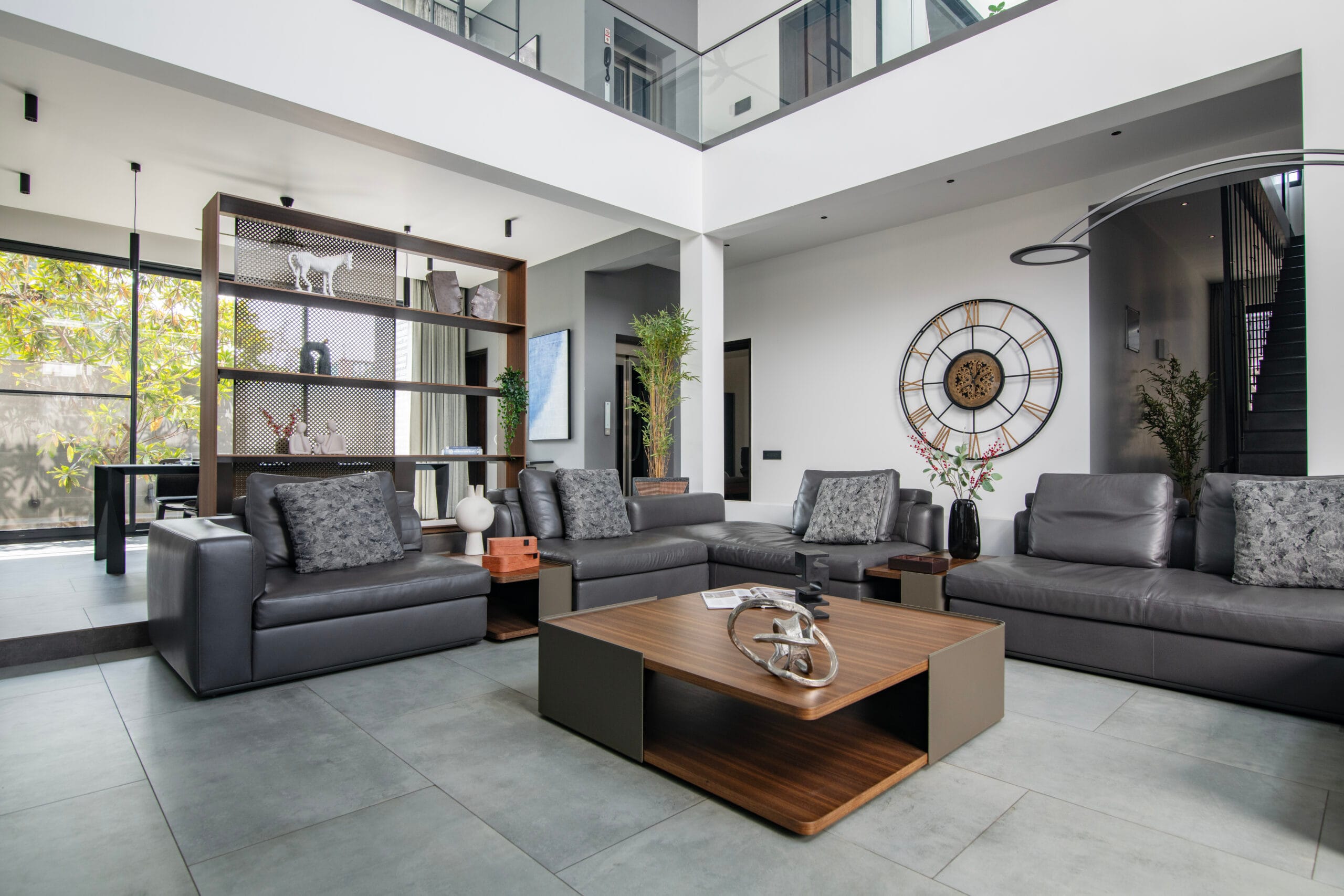 modern-living-room-design-shree-siddhi-80x60-luxury-house-in-shimoga-6000sft-4BHK-home-terrace-garden-landscaped-pockets